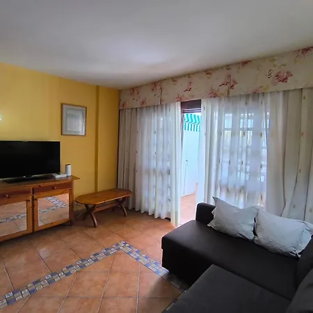 Apartamento Parque Royal 1 *